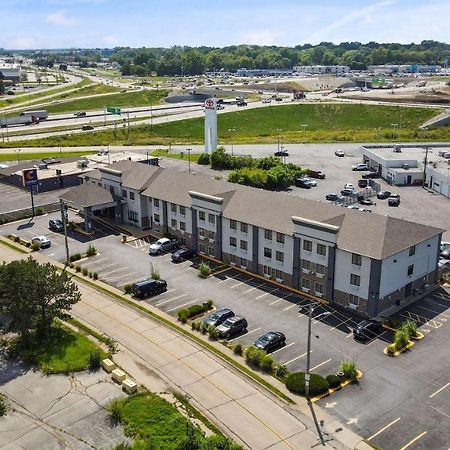 Comfort Inn & Suites St Louis-Hazelwood Kültér fotó