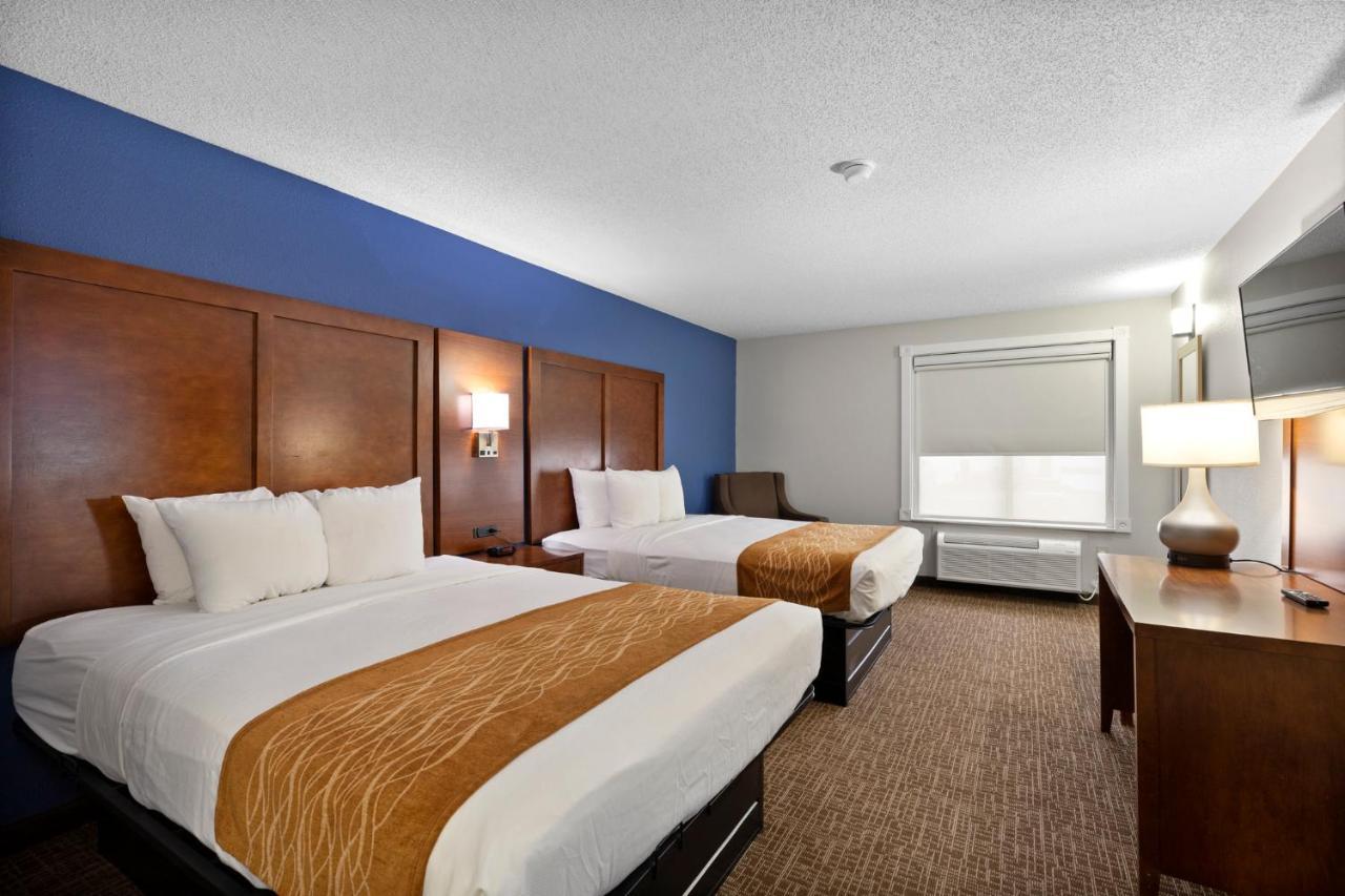 Comfort Inn & Suites St Louis-Hazelwood Kültér fotó