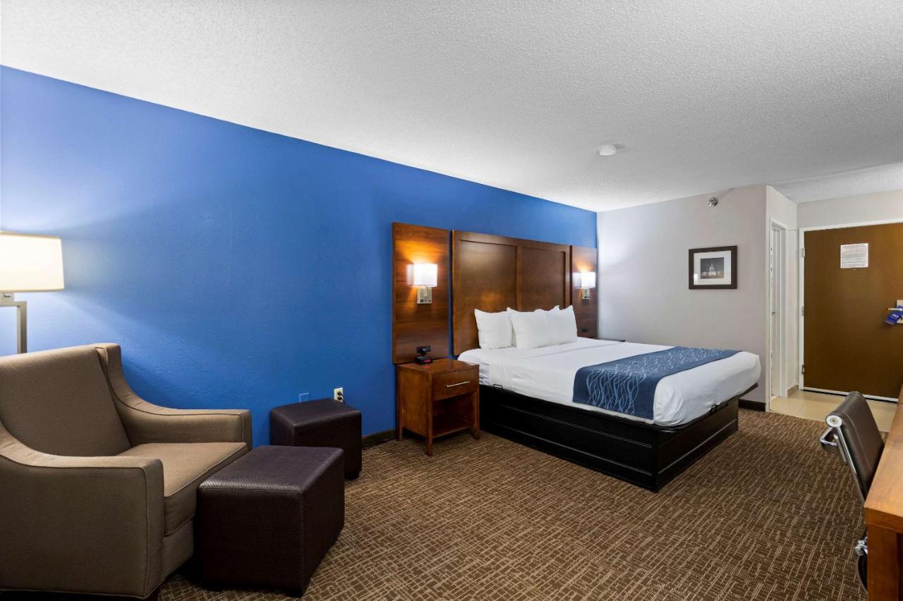 Comfort Inn & Suites St Louis-Hazelwood Kültér fotó
