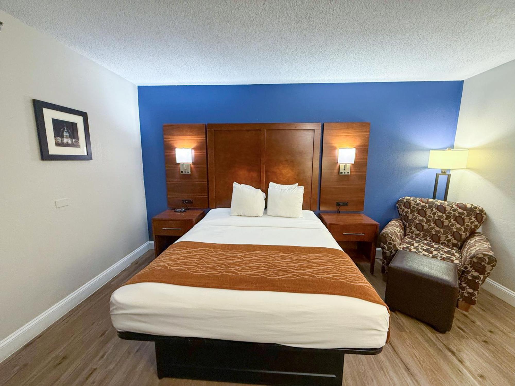 Comfort Inn & Suites St Louis-Hazelwood Kültér fotó