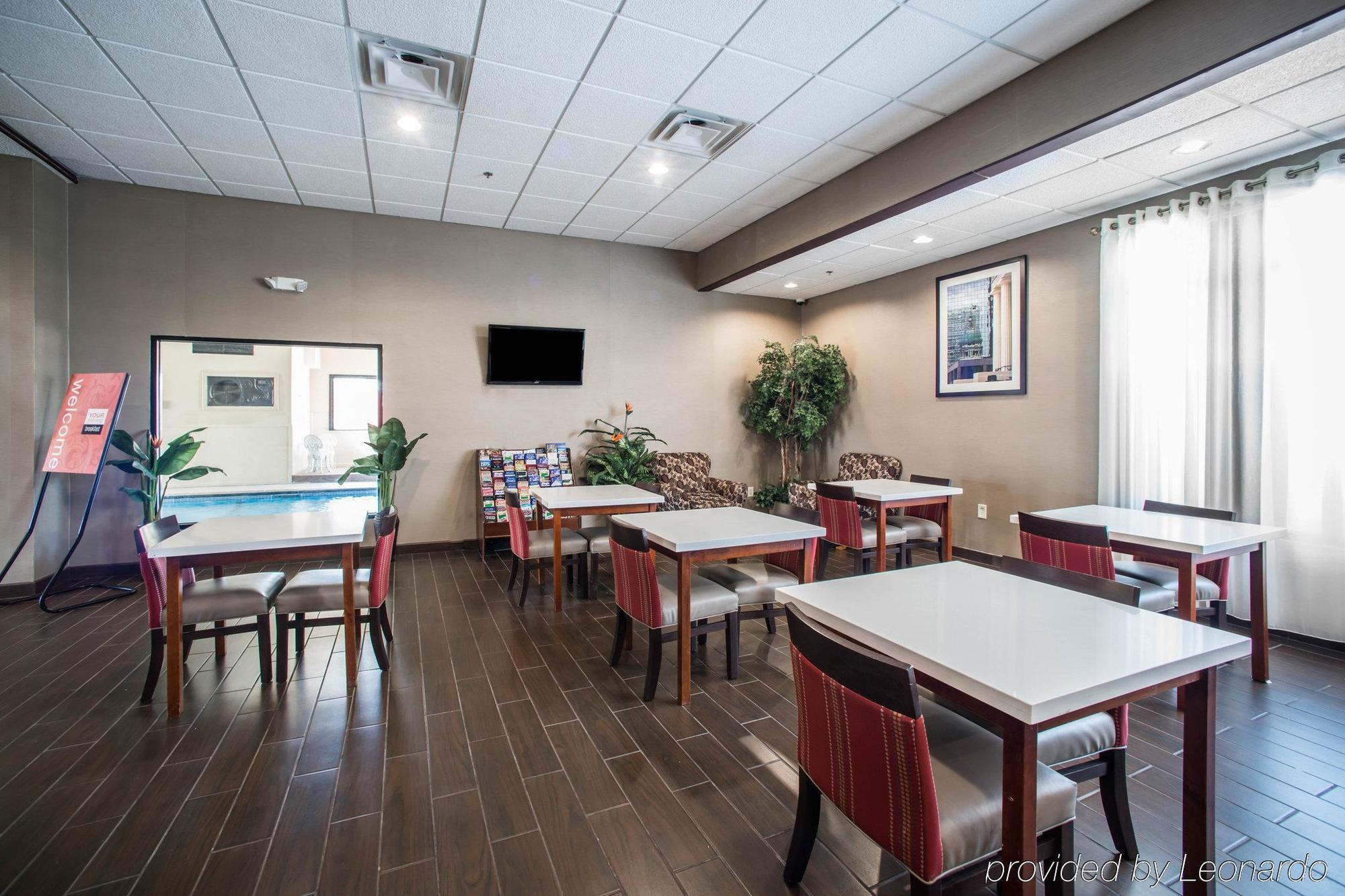 Comfort Inn & Suites St Louis-Hazelwood Kültér fotó