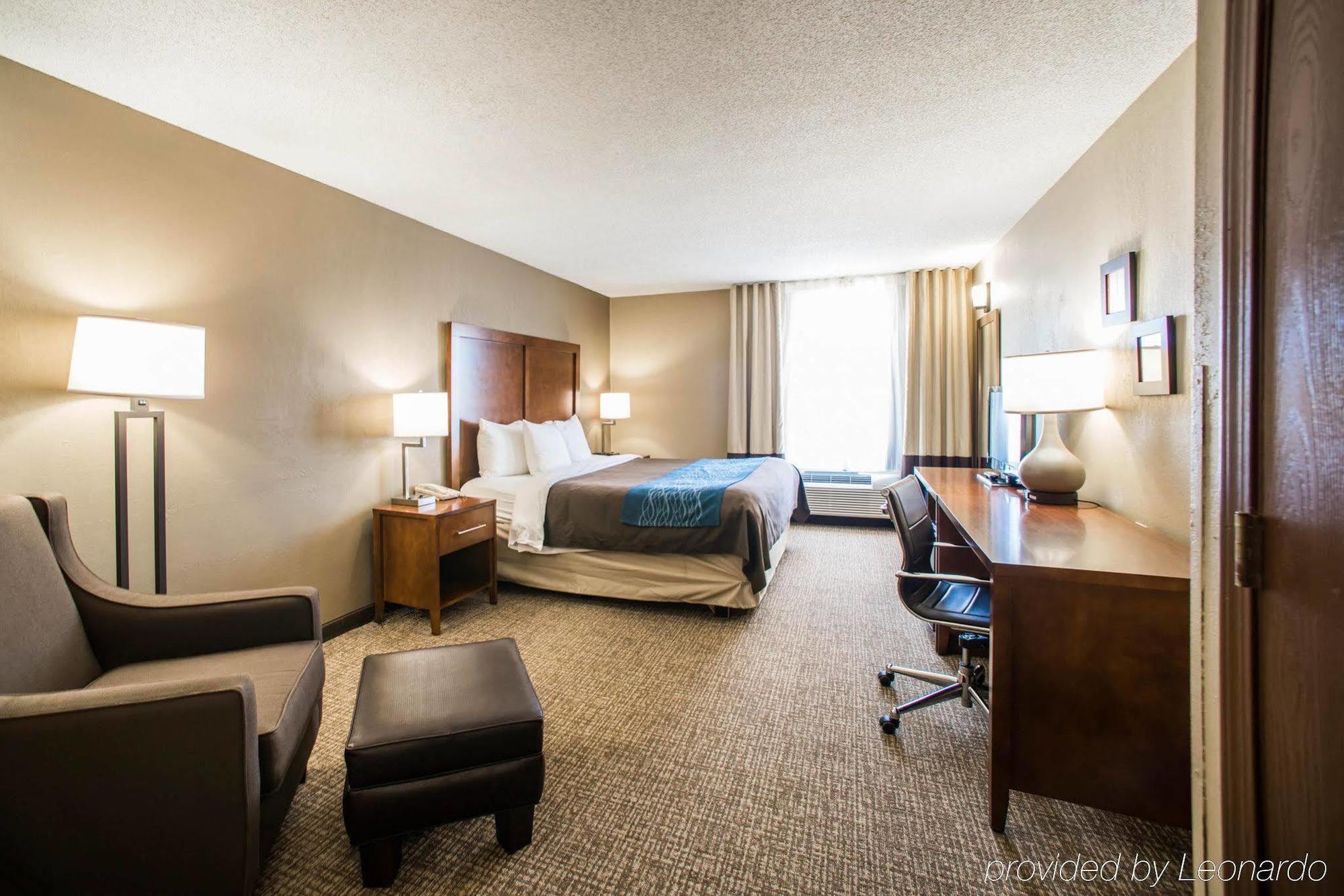 Comfort Inn & Suites St Louis-Hazelwood Kültér fotó