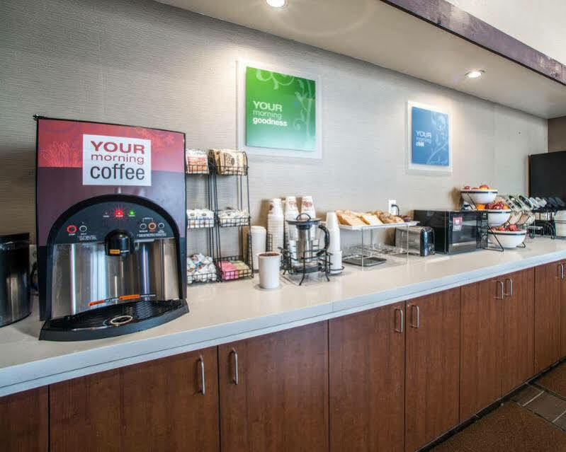 Comfort Inn & Suites St Louis-Hazelwood Kültér fotó